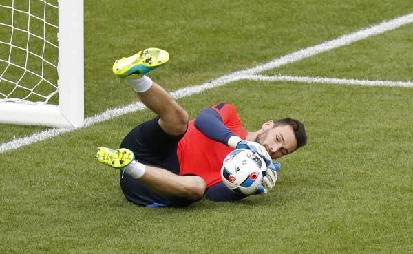 2016-06-09t164653z_108492413_mt1aci14430304_rtrmadp_3_soccer-euro-fra_reuters