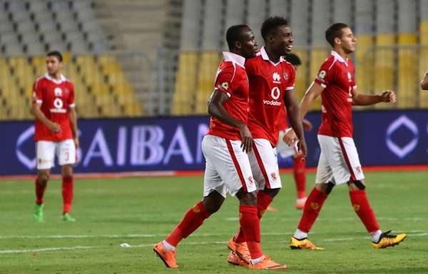 إيفونا وأنطوي وفرحة لاعبي الأهلي