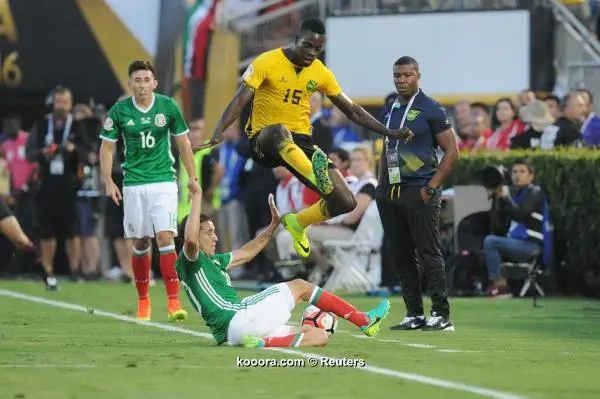 ?i=reuters%2f2016-06-10%2f2016-06-10t030937z_851795642_nocid_rtrmadp_3_soccer-2016-copa-america-centenario-mexico-at-jamaica_reuters