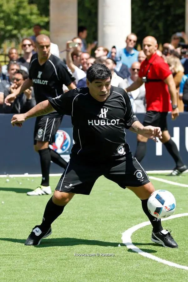 ?i=reuters%2f2016-06-09%2f2016-06-09t132645z_1330754978_d1aetixoblaa_rtrmadp_3_soccer-charity-pele-maradona_reuters