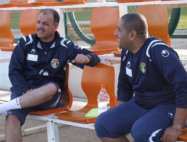 مساعد المدرب احمد عبد القادر والمدير الفني السيد عدنان حمد