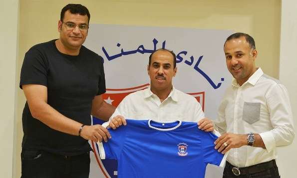 لحظة تقديم المدرب