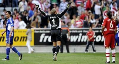 حارس شالكه سعيد بإنتصار فريقه