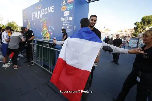 ?i=reuters%2f2016-06-10%2f2016-06-10t181658z_327222311_lr1ec6a1ery44_rtrmadp_3_soccer-euro-fans_reuters