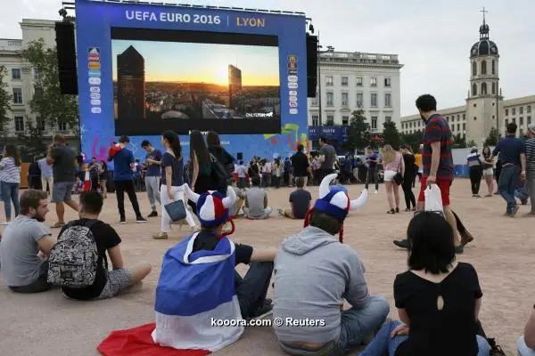 ?i=reuters%2f2016-06-10%2f2016-06-10t181259z_1876710463_lr1ec6a1elb40_rtrmadp_3_soccer-euro-fans_reuters