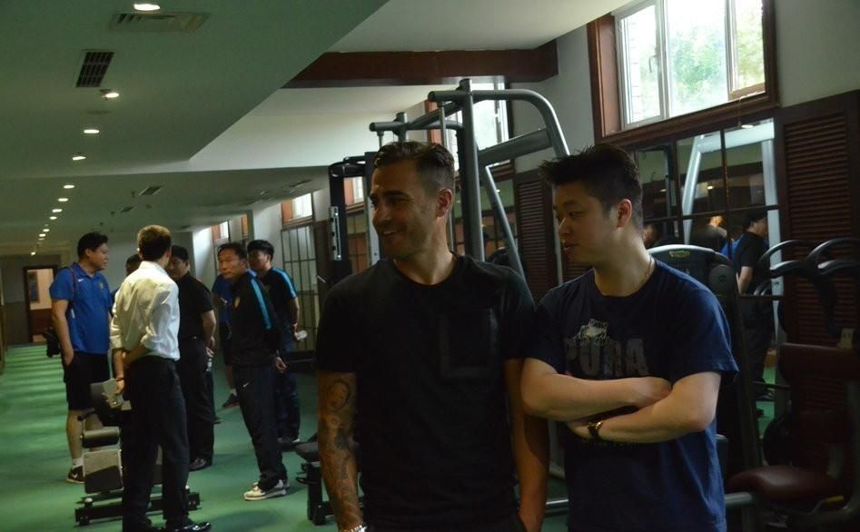 كانافارو في صالة الحديد