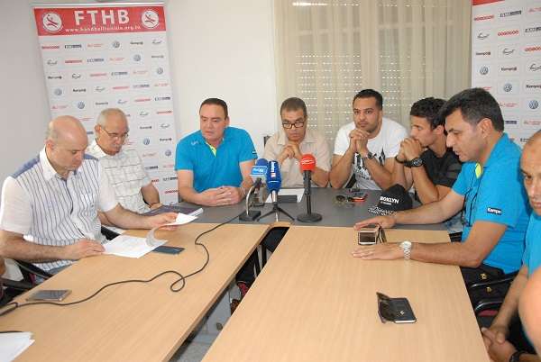 من المؤتمر الصحفي