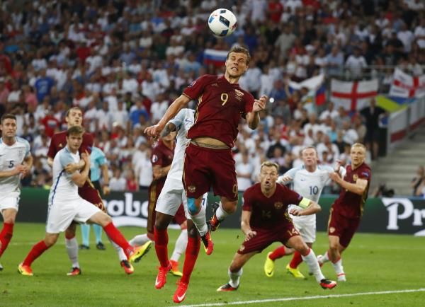 2016-06-11t192835z_108674915_mt1aci14433282_rtrmadp_3_soccer-euro-eng-rus_reuters