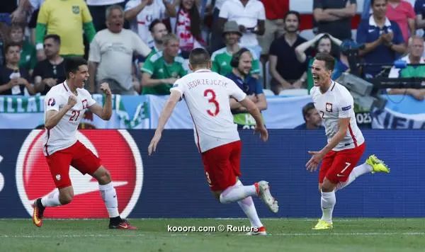 ?i=reuters%2f2016-06-12%2f2016-06-12t170957z_108752997_mt1aci14434371_rtrmadp_3_soccer-euro-pol-nir_reuters