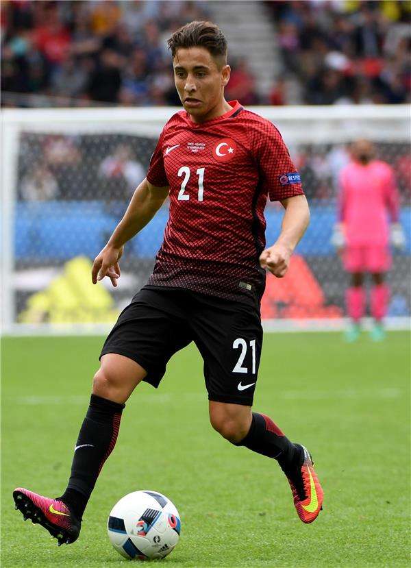 إمري مور في مباراة اليوم