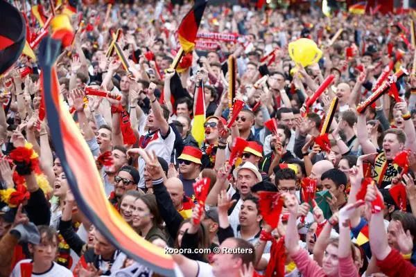 ?i=reuters%2f2016-06-12%2f2016-06-12t190911z_1279983821_s1aetjnlwxaa_rtrmadp_3_soccer-euro-fans_reuters