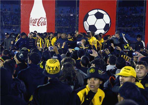 تتويج بنيارول باللقب