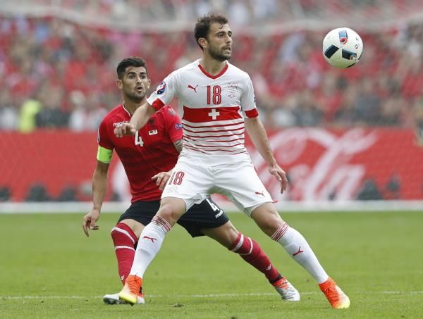 لقطة من مباريات منتخب سويسرا في البطولة