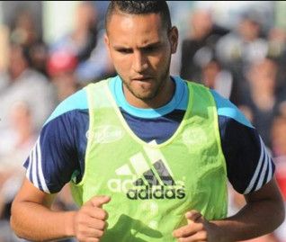  مصطفى بلمقدم 