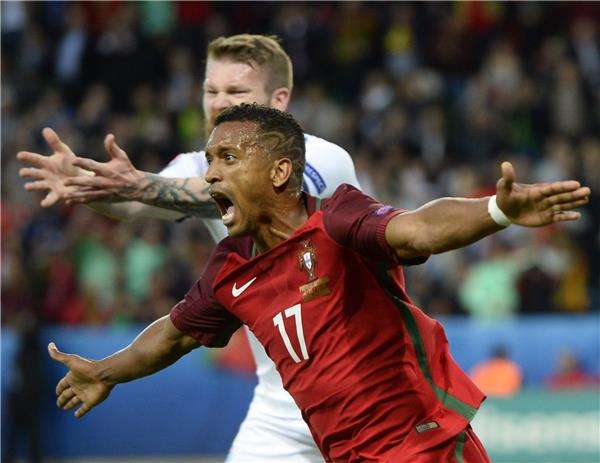 فرحة ناني بعد تسجيل الهدف