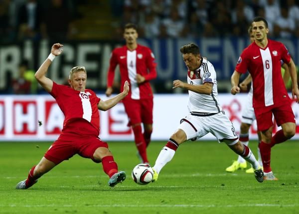 2015-09-04t190131z_1782928623_lr2eb941gu8sx_rtrmadp_3_soccer-euro_reuters