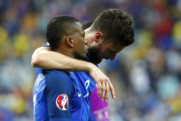 2016-06-10t210209z_108594129_mt1aci14431833_rtrmadp_3_soccer-euro-fra-rom_reuters