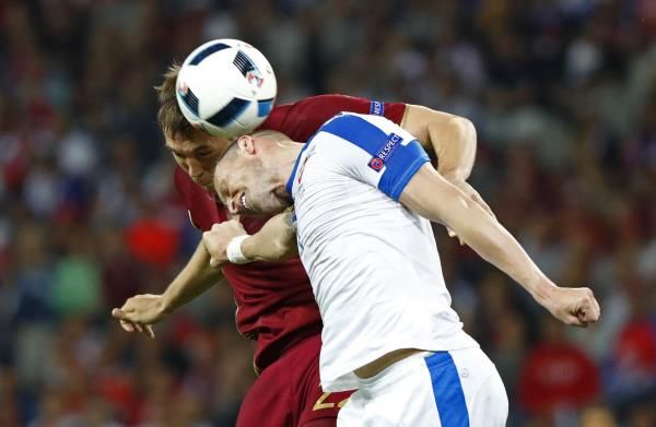 2016-06-15t144056z_109003256_mt1aci14438551_rtrmadp_3_soccer-euro-rus-svk_reuters
