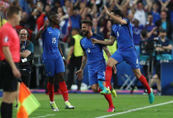 2016-06-10t202112z_108591672_mt1aci14431687_rtrmadp_3_soccer-euro-fra-rom_reuters