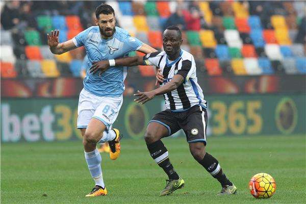  أنطونيو كاندريفا في أحد لقاءات فريقه