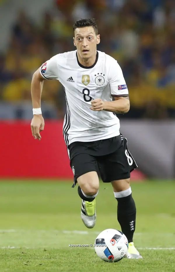 ?i=reuters%2f2016-06-12%2f2016-06-12t191415z_108760455_mt1aci14434720_rtrmadp_3_soccer-euro-ger-ukr_reuters