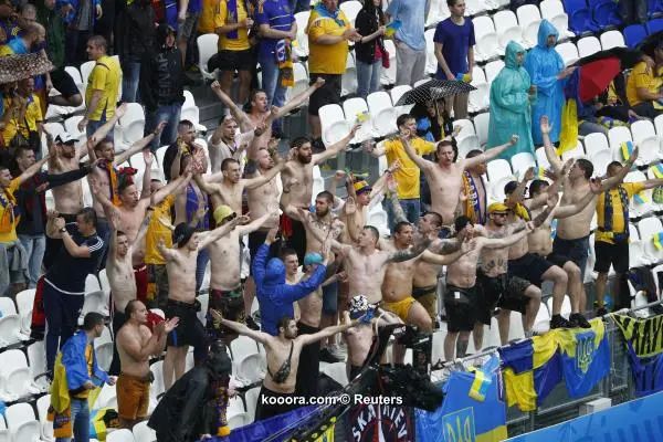 ?i=reuters%2f2016-06-16%2f2016-06-16t171817z_109099097_mt1aci14440848_rtrmadp_3_soccer-euro-ukr-nir_reuters