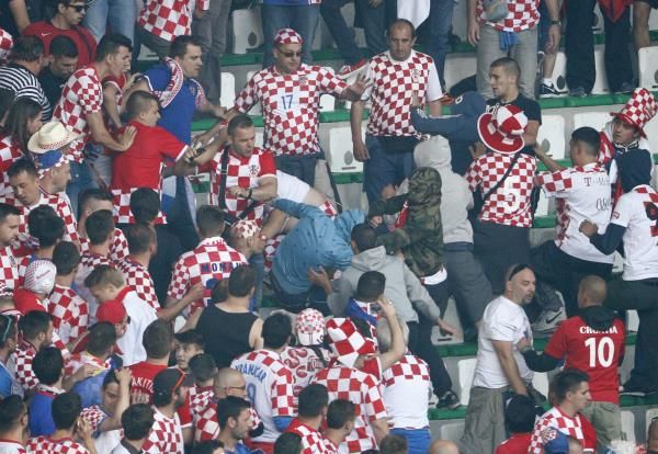 2016-06-17t180523z_109188323_mt1aci14442882_rtrmadp_3_soccer-euro-cze-cro_reuters