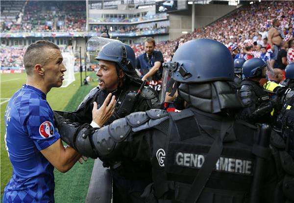 2016-06-17-05373376_epa