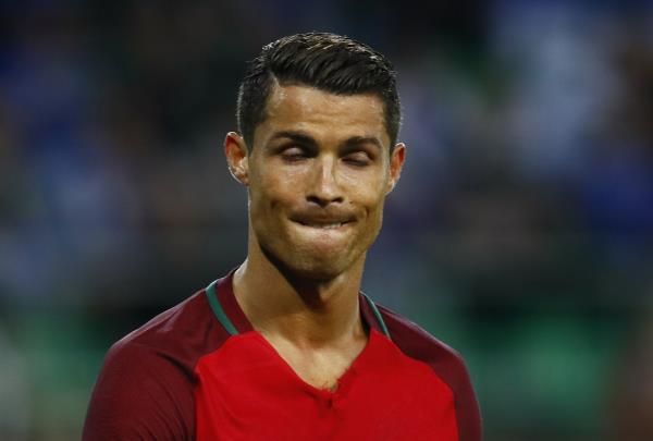2016-06-14t210234z_108939754_mt1aci14437862_rtrmadp_3_soccer-euro-por-ice_reuters