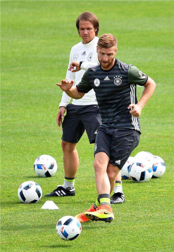 شكوردان موستافي