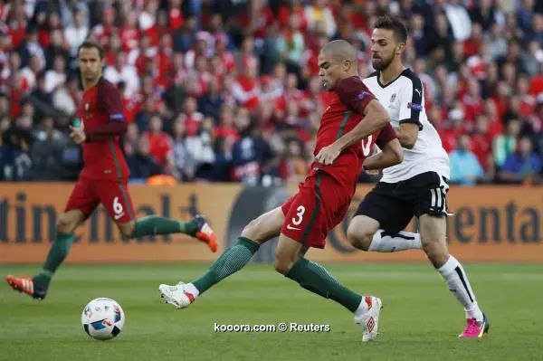 ?i=reuters%2f2016-06-18%2f2016-06-18t190534z_109278334_mt1aci14444580_rtrmadp_3_soccer-euro-por-aus_reuters