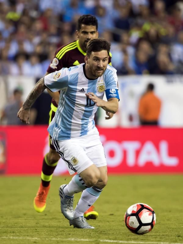 2016-06-19t024108z_972523592_nocid_rtrmadp_3_soccer-2016-copa-america-centenario-argentina-at-venezuela_reuters