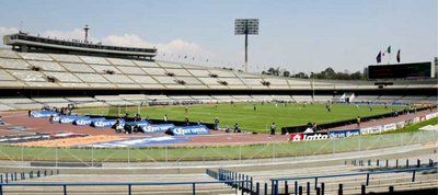 الملاعب المكسيكية خاوية خلال المباريات المحلية بسبب أنفلونزا الخنازير