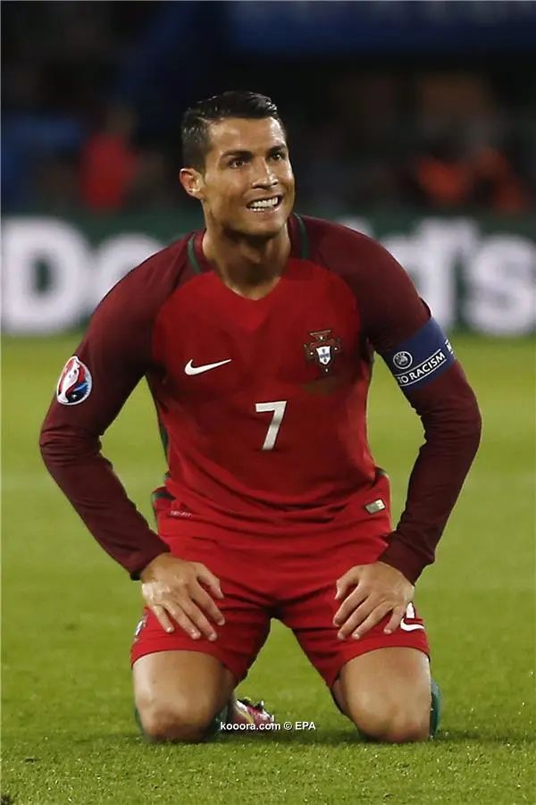 ?i=epa%2fsoccer%2f2016-06%2f2016-06-18%2f2016-06-18-05376521_epa