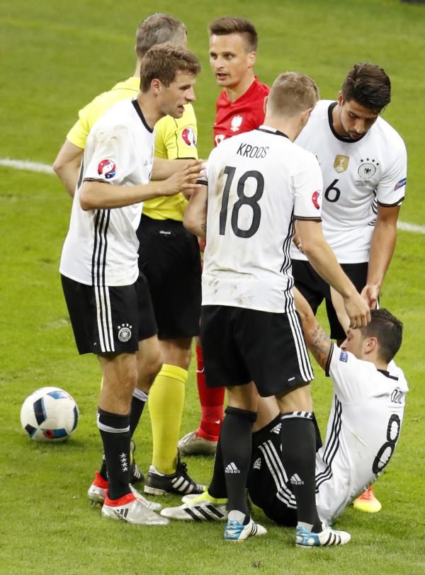 2016-06-16t205159z_109111919_mt1aci14441295_rtrmadp_3_soccer-euro-ger-pol_reuters