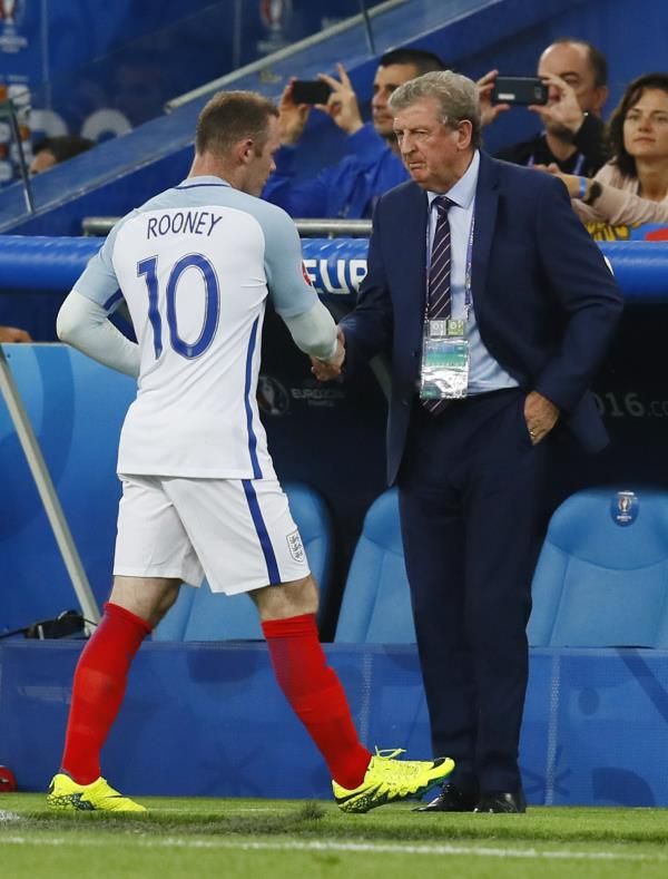 2016-06-11t203754z_108679074_mt1aci14433450_rtrmadp_3_soccer-euro-eng-rus_reuters