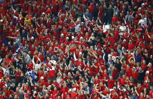 الجماهير الألبانية