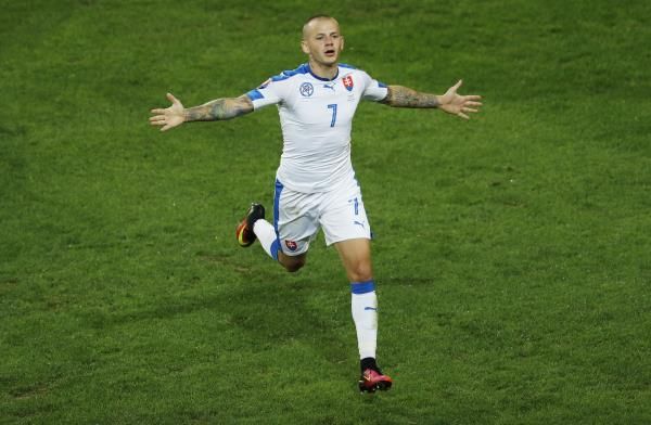 2016-06-15t142635z_109002395_mt1aci14438415_rtrmadp_3_soccer-euro-rus-svk_reuters