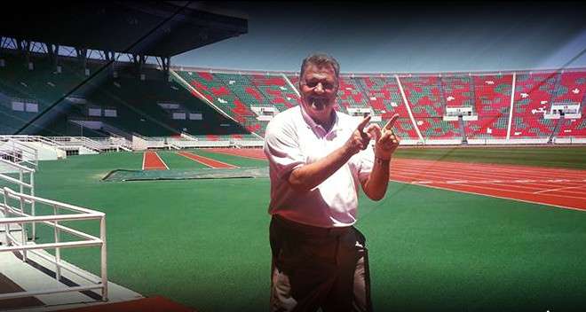 توشاك أثناء زيارته لملعب الأمير مولاي عبد الله