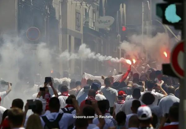 ?i=reuters%2f2016-06-21%2f2016-06-21t125110z_1758137269_lr1ec6l0zozwe_rtrmadp_3_soccer-euro-fans_reuters