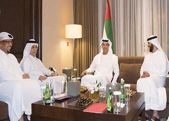 هزاع بن زايد يلتقي سلمان بن إبراهيم ووفد اتحاد الإمارات للكرة
