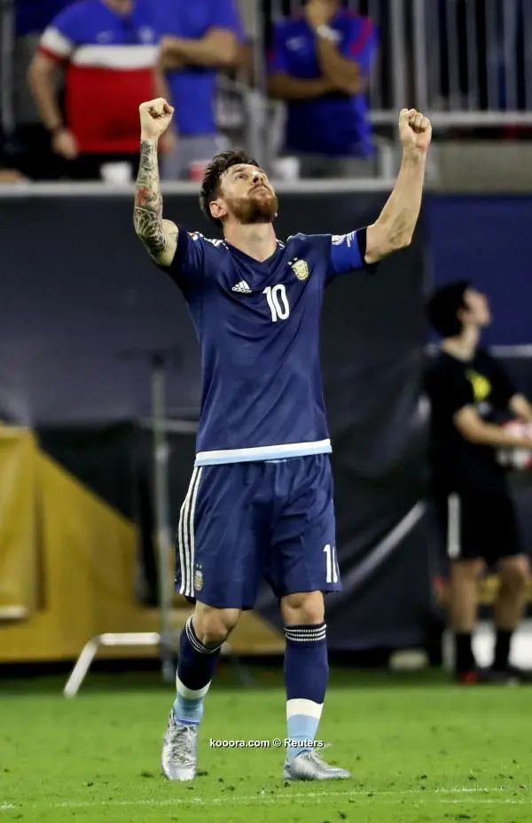 ?i=albums%2fmatches%2f1561174%2f2016-06-22t015327z_49783081_nocid_rtrmadp_3_soccer-2016-copa-america-centenario-argentina-at-usa_reuters