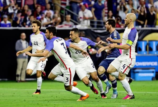 2016-06-22t040438z_1087062311_nocid_rtrmadp_3_soccer-2016-copa-america-centenario-argentina-at-usa_reuters