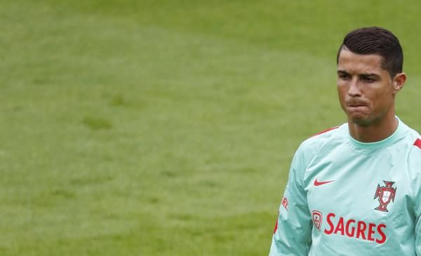 2016-06-20t095722z_414903263_lr1ec6k0rncro_rtrmadp_3_soccer-euro-por_reuters