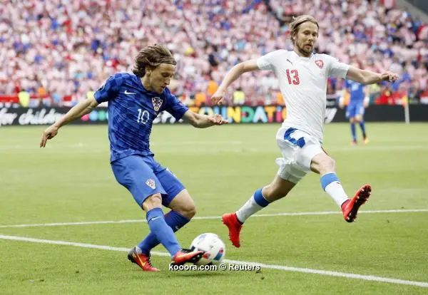 ?i=reuters%2f2016-06-17%2f2016-06-17t162531z_109182331_mt1aci14442506_rtrmadp_3_soccer-euro-cze-cro_reuters