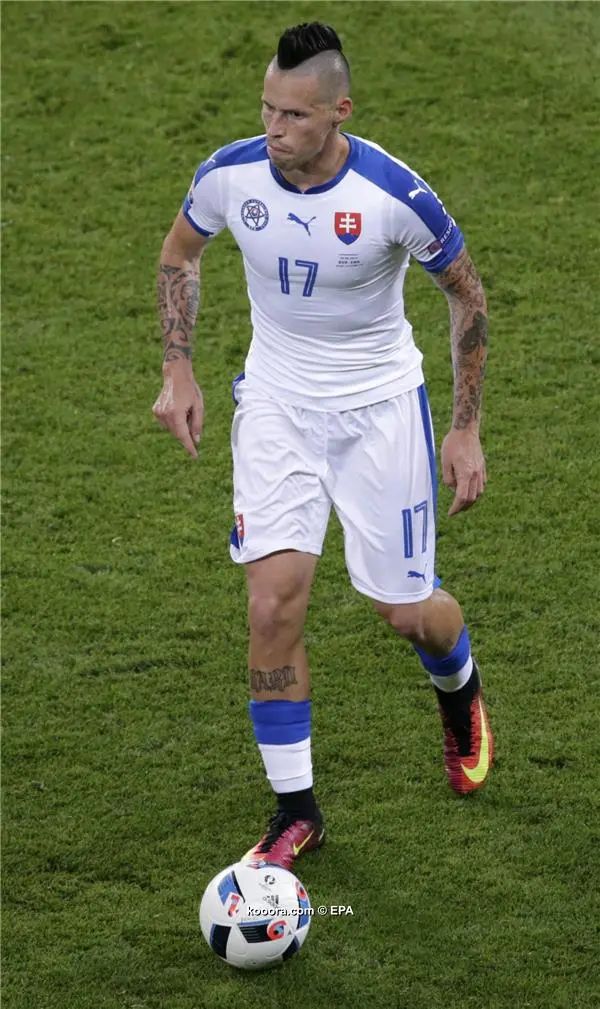 ?i=epa%2fsoccer%2f2016-06%2f2016-06-20%2f2016-06-20-05380252_epa