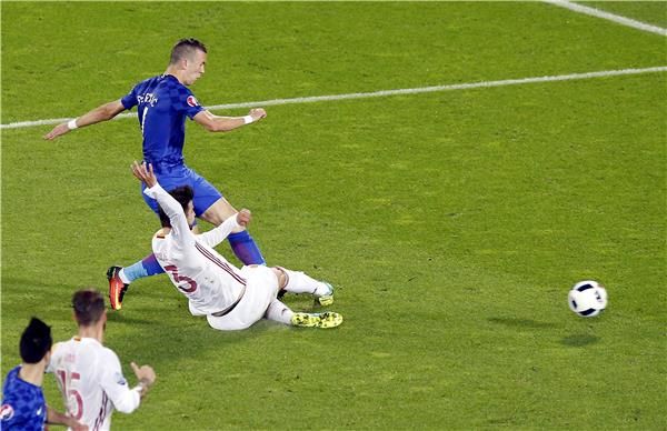 من لقاء إسبانيا وكرواتيا