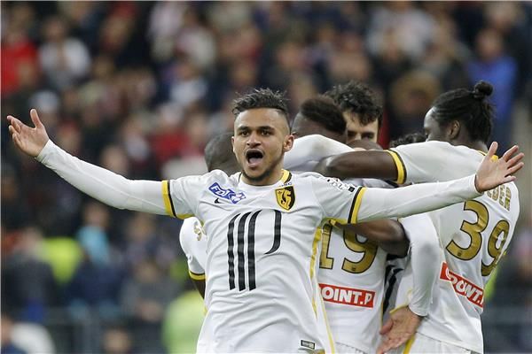 سفيان بوفال 