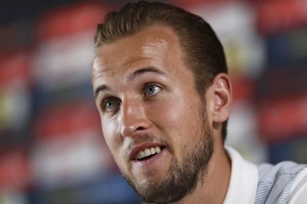  هاري كين فى المؤتمر الصحفى 