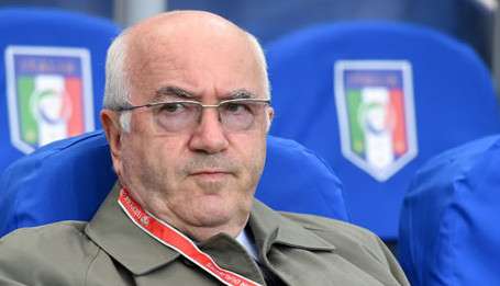 كارلو تافيكيو